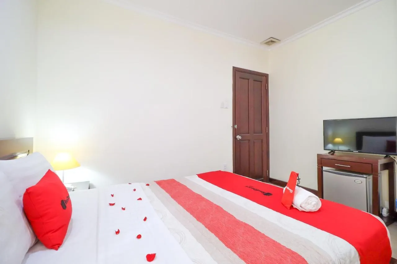 Reddoorz Hoang Ha Hotel Ho Chi Minh City 2*,