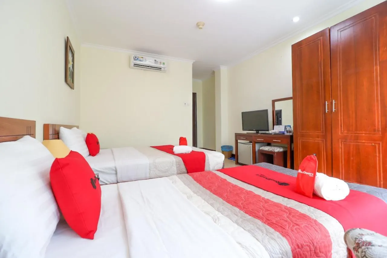 **  Reddoorz Hoang Ha Hotel Ho Chi Minh City Vietnam