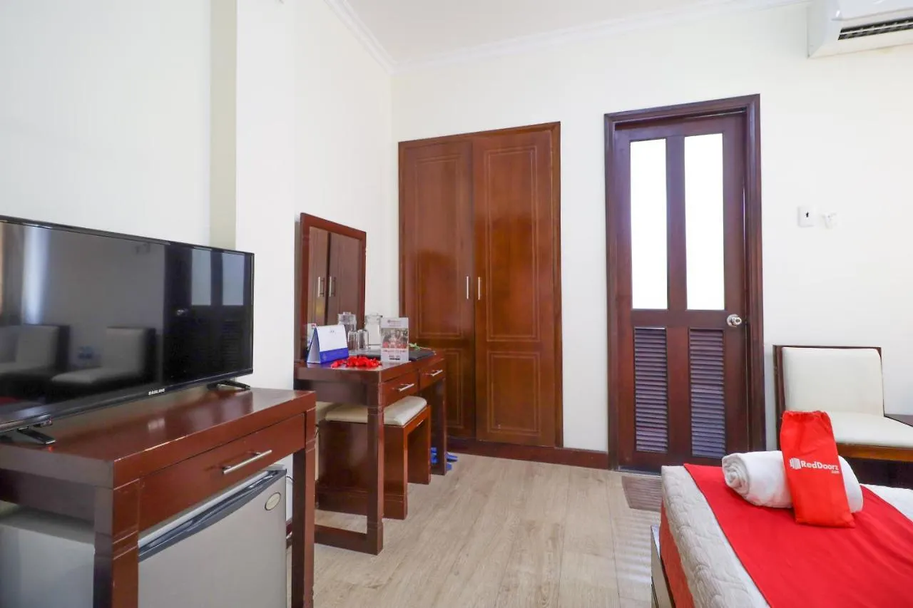 Reddoorz Hoang Ha Hotel Ho Chi Minh-staden